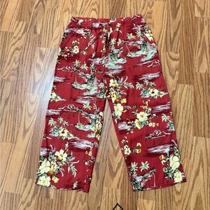 MARSH LANDING Women's Sz S Red Tropical Hawaiian Floral Print Capris Aloha